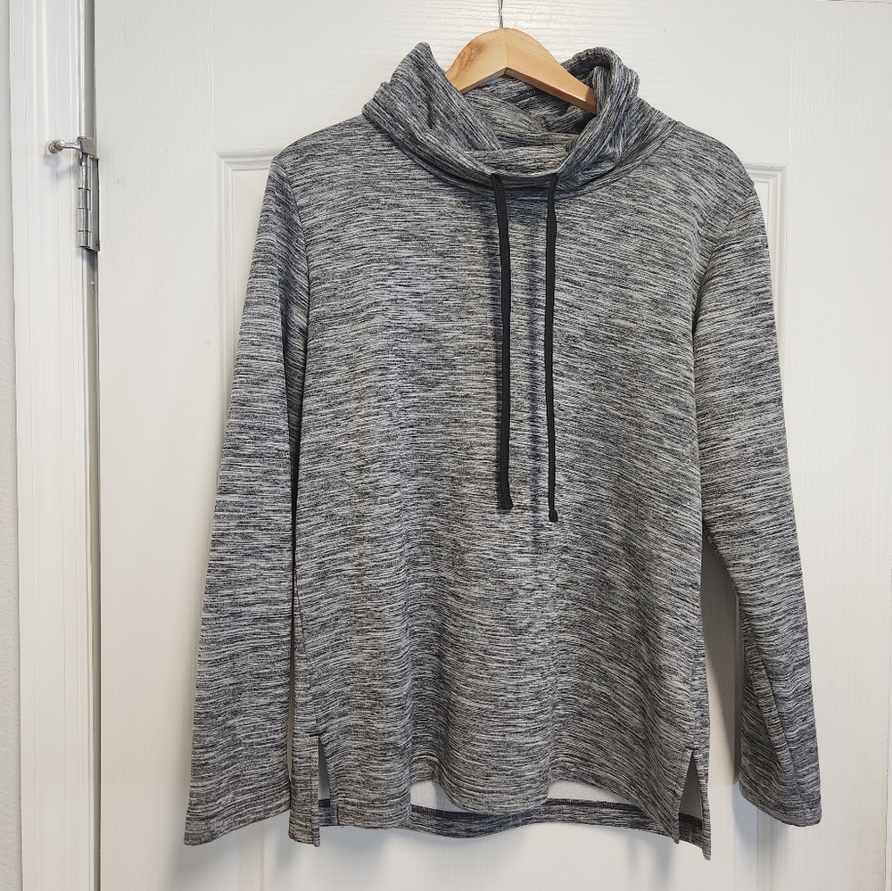Columbia Womens Size M Medium  Long-Sleeved Turtleneck Sweatshirt Sweater Grey